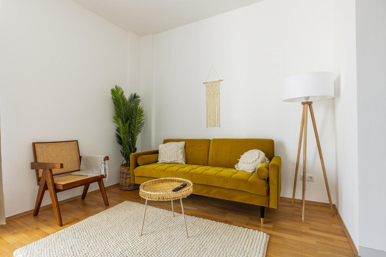 Apartment Bright Stylish With A Balcony In A Location Wien